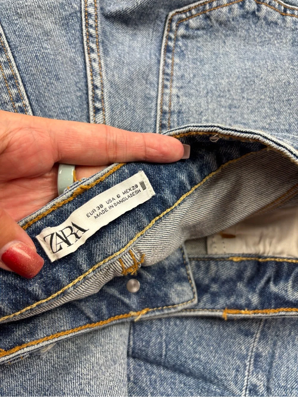 Zara Denim Jeans Straight Leg Size 6